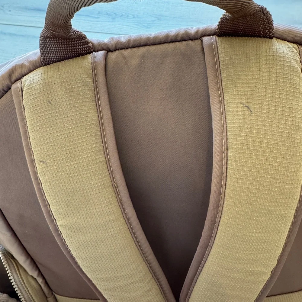 Figs Earth Indestructible Bag - Picture 4 of 4